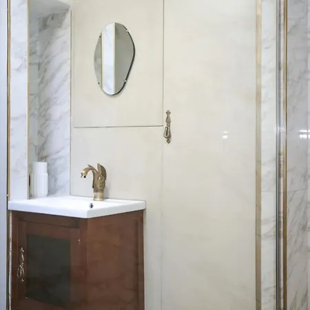 Апартаменты Appartement Cosy Montmartre - Paris 18 - 4P - Flat-Guest *